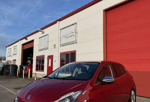 Peugeot 1.2i 2018 28000km automaat/navi/led/cam