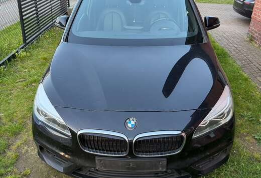 BMW Active Tourer dA LEES BESCRHIJVING!!