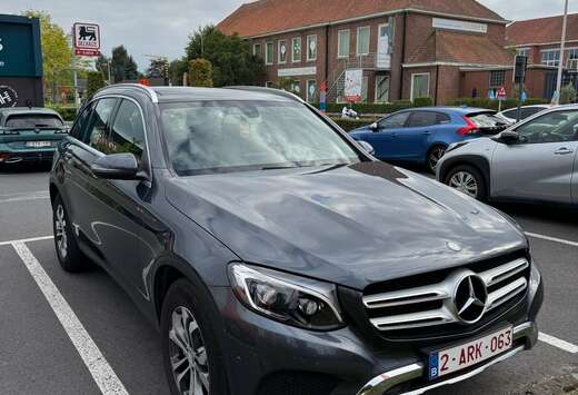 Mercedes-Benz d 4Matic 9G-TRONIC