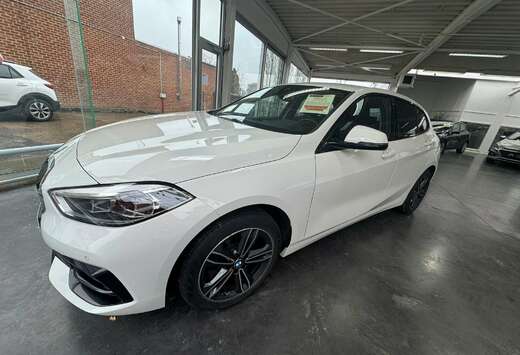 BMW 118iA avec 2 ans de garantie  kms illimités