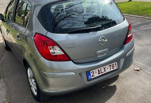 Opel 1.2i Essentia