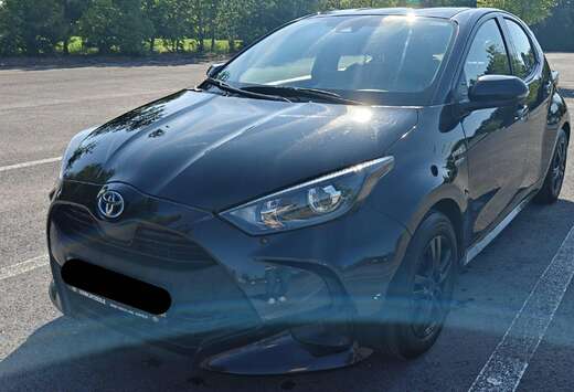 Toyota Yaris 5 d. 1.5 Hybrid e-CVT Dynamic LHD