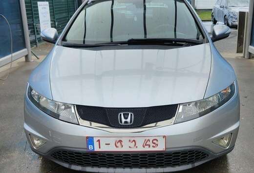 Honda Civic 1.4i Sport