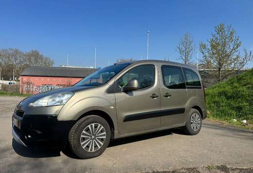 Peugeot Tepee 1.6 HDi FAP 92ch / 1 Main / Carnet
