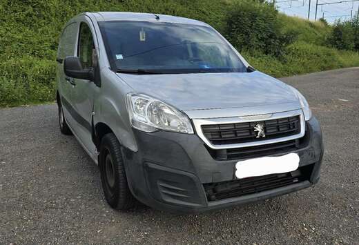 Peugeot 1.6 BlueHDi L2H1 Premium 121 S/S