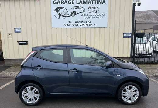 Toyota 1.0i VVT-i x-play and pack x-pure
