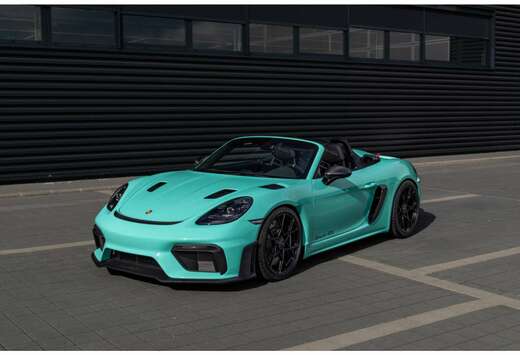 Porsche 718 Spyder RS