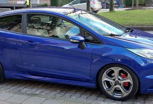 Ford Fiesta ST2 - 1.6 EcoBoost (220cv)