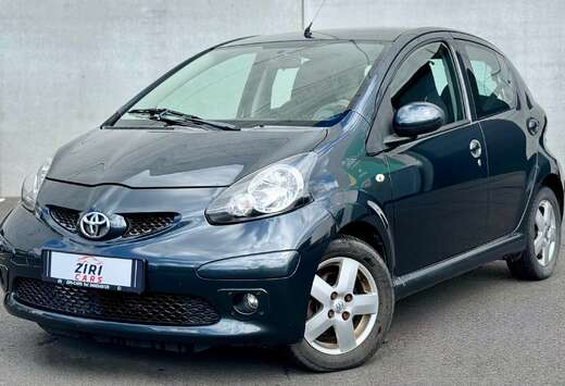Toyota Aygo 1.0i VVT-i Blue MMT - Automaat