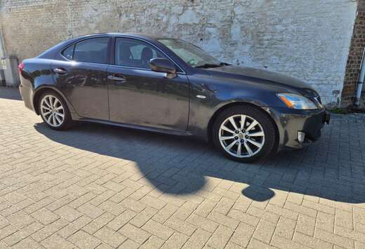 Lexus IS 250 2.5i V6 Executive