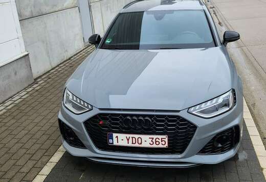 Audi Avant quattro tiptronic