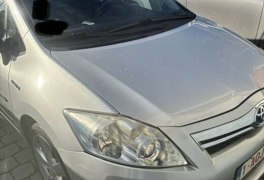 Toyota 1.8i HSD Premium CVT