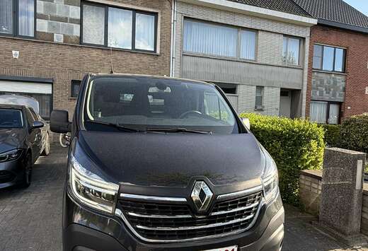 Renault 2.0 dCi 29 L2H2 Confort