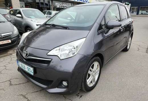 Toyota Verso S 1.33 VVT-i Lounge