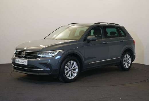 Volkswagen LIFE 1.5TSI DSGNAVbyAPPLEDSièges+VO.CHACC ...