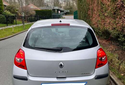 Renault 1.4i 16v Authentique