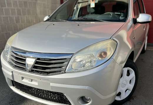 Dacia 1.4i Ambiance + CLIM + CAR-PASS