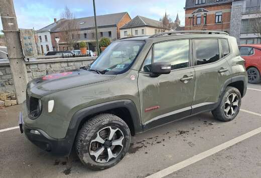 Jeep Renegade PHEV 1.3 T4 AWD Trailhawk DDCT
