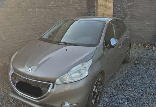 Peugeot 208 1.2i Urban Soul