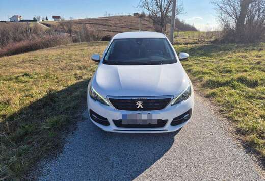 Peugeot 308 1.4i Confort