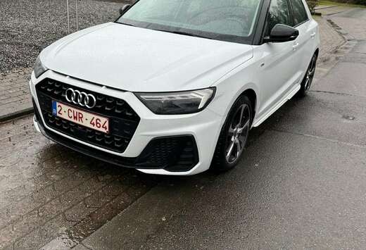 Audi audi A1  1.0 TFSI S line