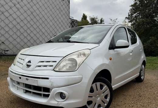 Nissan 1.0i Acenta