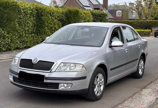 Skoda Octavia 1.6 CR TDi Ambiente DPF DSG