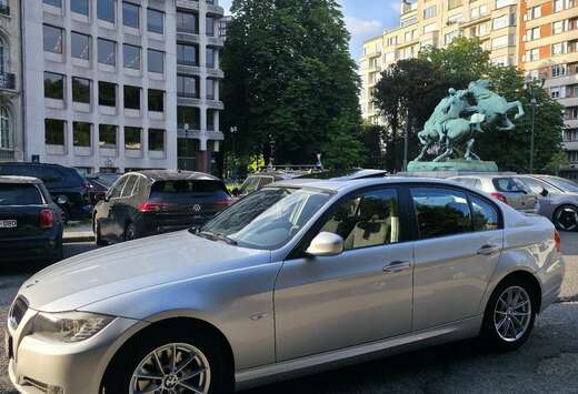BMW 318i Toit ouvrant. Sièges chauffants. CT  Carpas