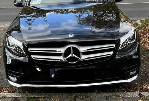Mercedes-Benz GLC220 d 4-Matic Business AMG