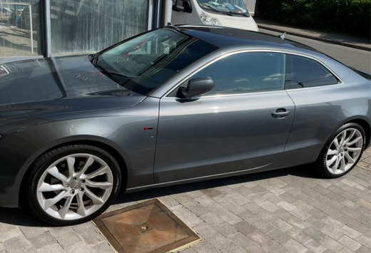 Audi A5 Coupé 2.0 TDi DPF S line Multitronic