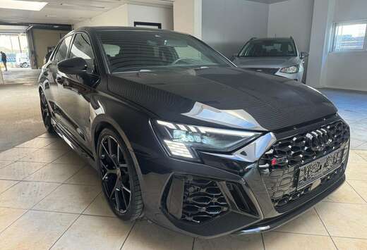 Audi RS3 Sportback quattro S tronic