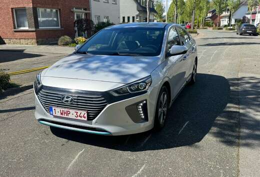 Hyundai HEV 1.6 GDi Executive ISG DCT PLUG IN HYBRID