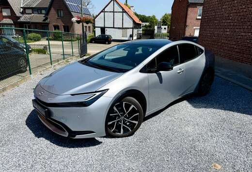 Toyota PHEV 2.0i Premium Plus CVT  Pano  Adaptive cc  ...