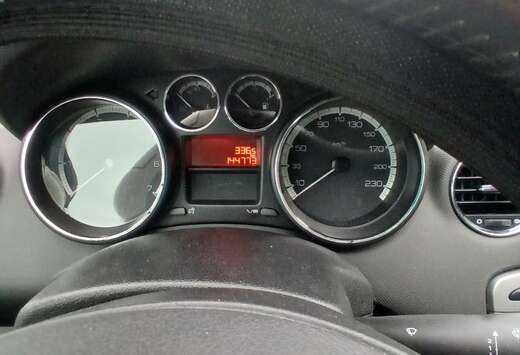 Peugeot 120 VTi Active