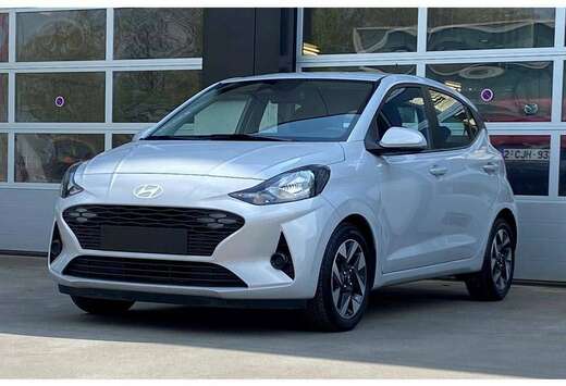 Hyundai First Edition automaat