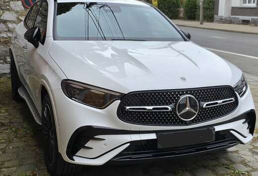 Mercedes-Benz Coupé d 4-Matic AMG line