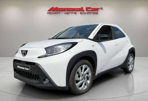 Toyota AYGO X CROSS PLAY