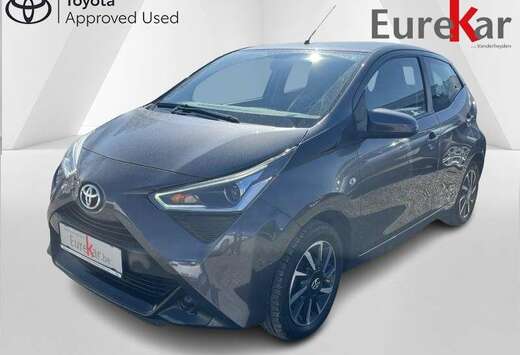 Toyota 1.0 VVT-i x-play II