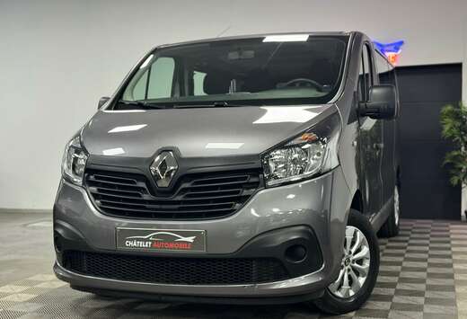 Renault 9 places/ Faible KM/ suivis complet Renault