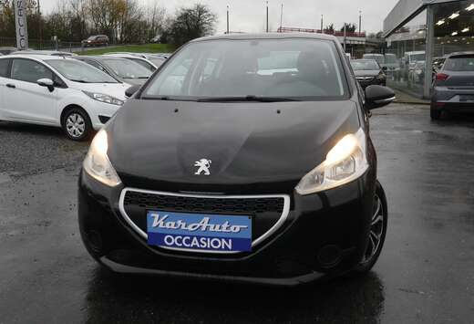 Peugeot 208 1.4 HDi*