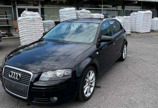Audi 1.6i FSI Ambition Luxe
