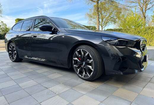 BMW i5 Touring 83.9 kW M60 xDrive