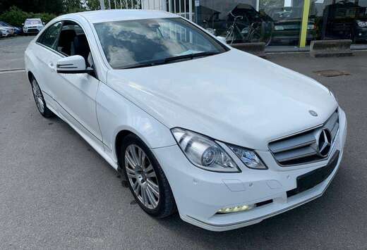 Mercedes-Benz COUPE E 220 CDI BE Avantgarde Start/Sto ...