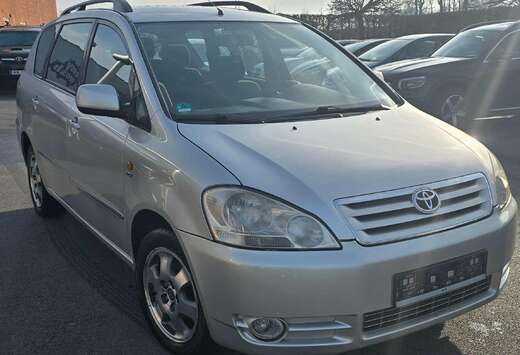 Toyota Avensis Verso linea sol Automatik