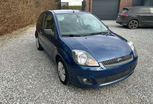 Ford Fiesta 1.3i/ GARANTIE 12MOIS/ CARPASS/ CT