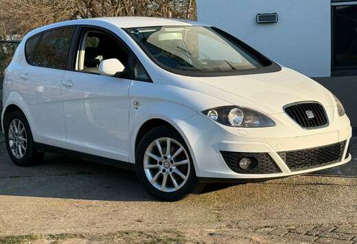 SEAT 2.0 TDI CR DPF DSG Automa Style Met Keuring