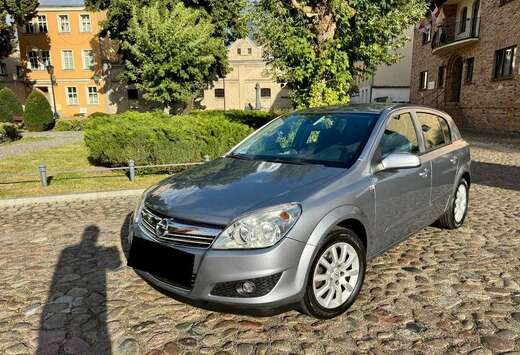 Opel Astra 1.4i XEP 16v Cosmo Easytronic