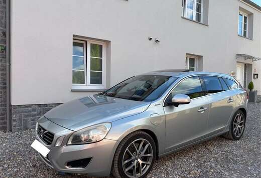 Volvo D6 Plug-In-Hybrid AWD Geartronic Pure Limited
