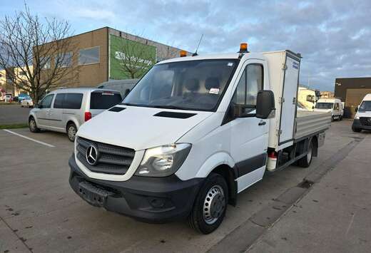 Mercedes-Benz 519 (Stock ID 77608)