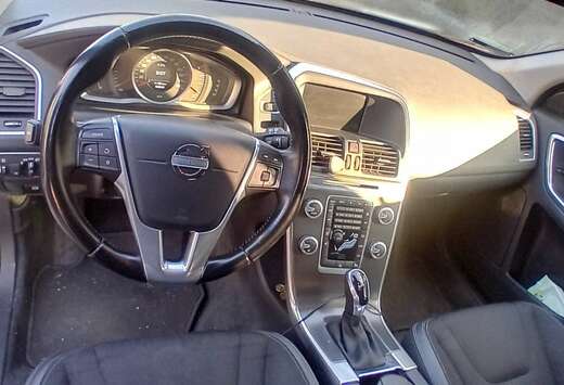 Volvo D4 Geartronic Momentum